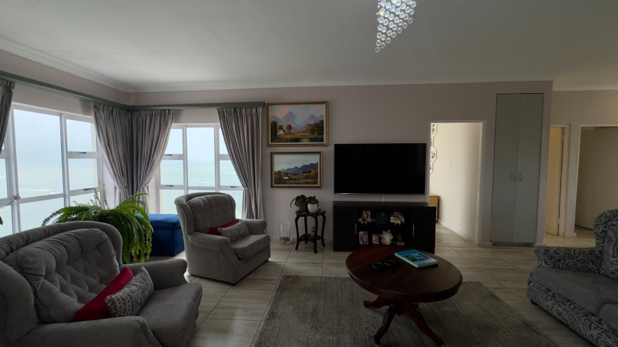 3 Bedroom Property for Sale in Strand South Western Cape